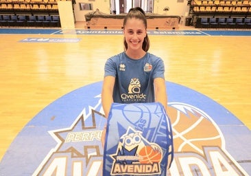 Claudia Soriano, sobre jugar en Perfumerías Avenida: «El tema es trabajar, ayudar, fallar, por que vamos a fallar»