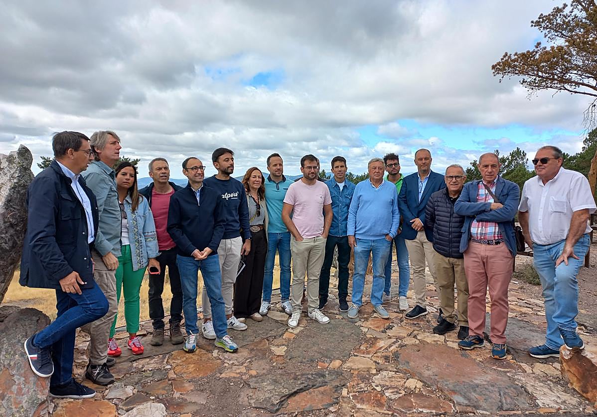 Visita a la zona del incendio de La Alberca.