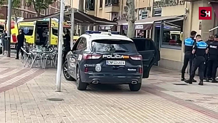 Un navajazo a plena luz del día en Salamanca deja un herido grave y un detenido