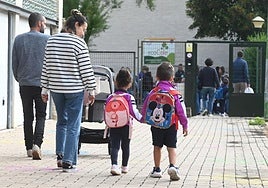 Alumnos de Infantil, los primeros en regresar a las aulas.
