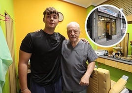 Fran y Paco Roda, en la peluquería ubicada en el Paseo de Canalejas.