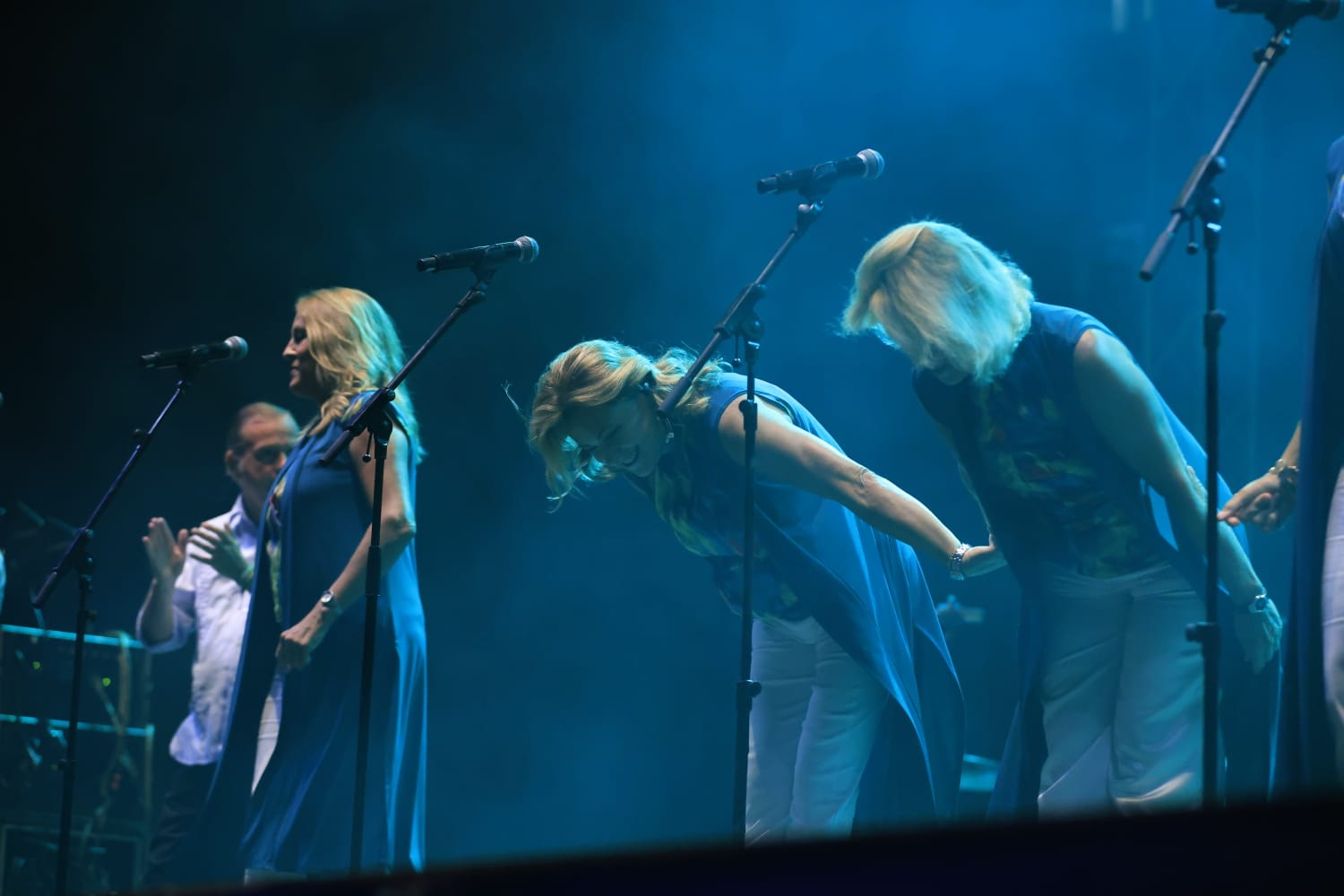 Fiesta flamenca en una Plaza Mayor a rebosar con Siempre Así