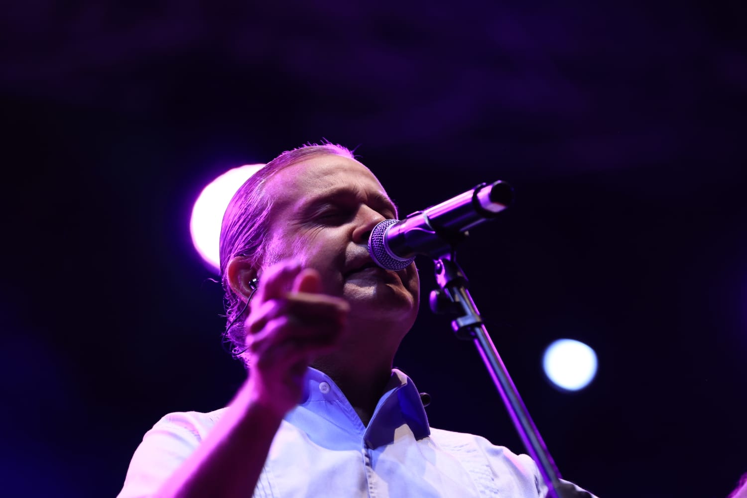 Fiesta flamenca en una Plaza Mayor a rebosar con Siempre Así