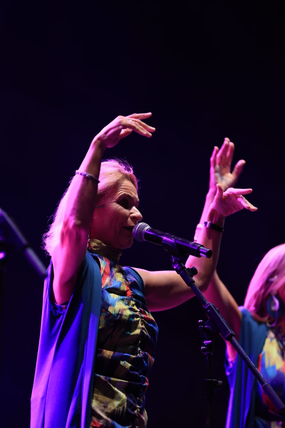 Fiesta flamenca en una Plaza Mayor a rebosar con Siempre Así