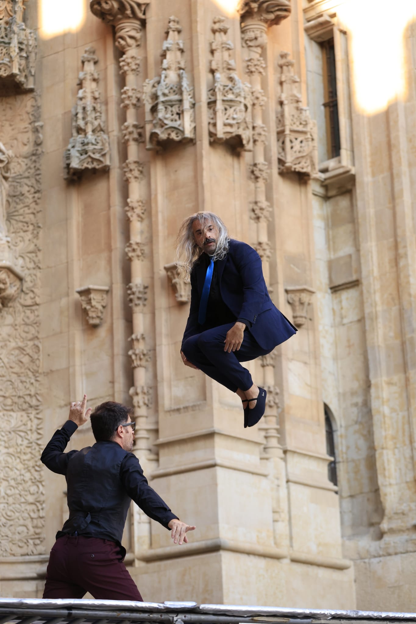 Acrobacias y saltos imposibles en un Patio Chico a reventar
