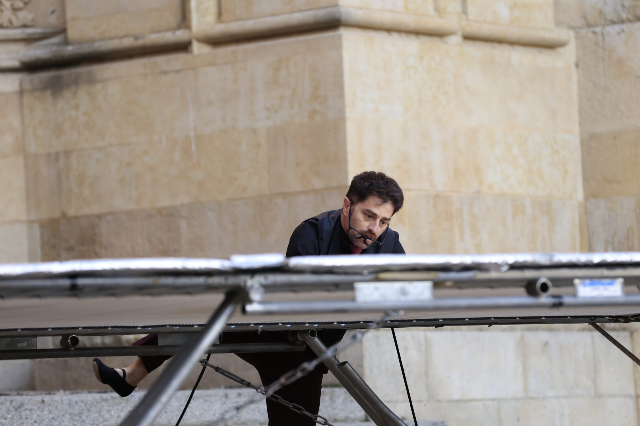 Acrobacias y saltos imposibles en un Patio Chico a reventar