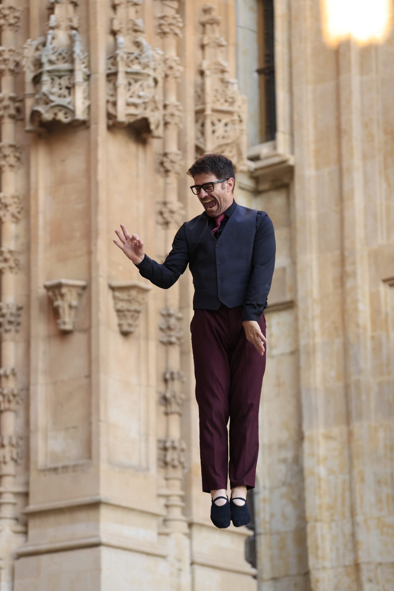 Acrobacias y saltos imposibles en un Patio Chico a reventar
