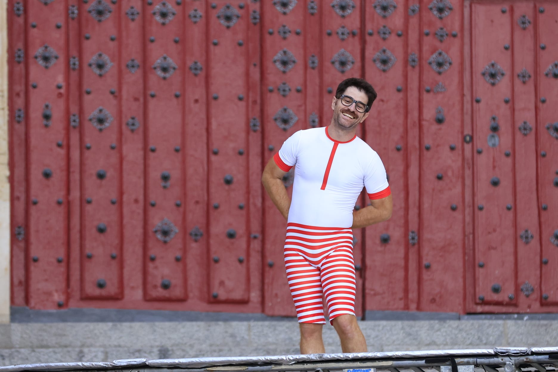 Acrobacias y saltos imposibles en un Patio Chico a reventar