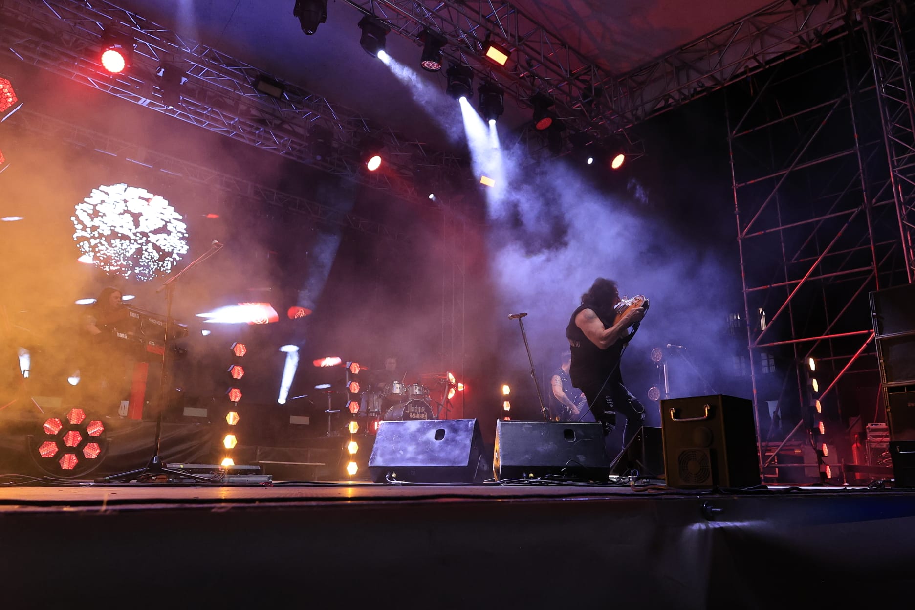 El rock andaluz de Medina Azahara conquista una Plaza Mayor de Salamanca entregada