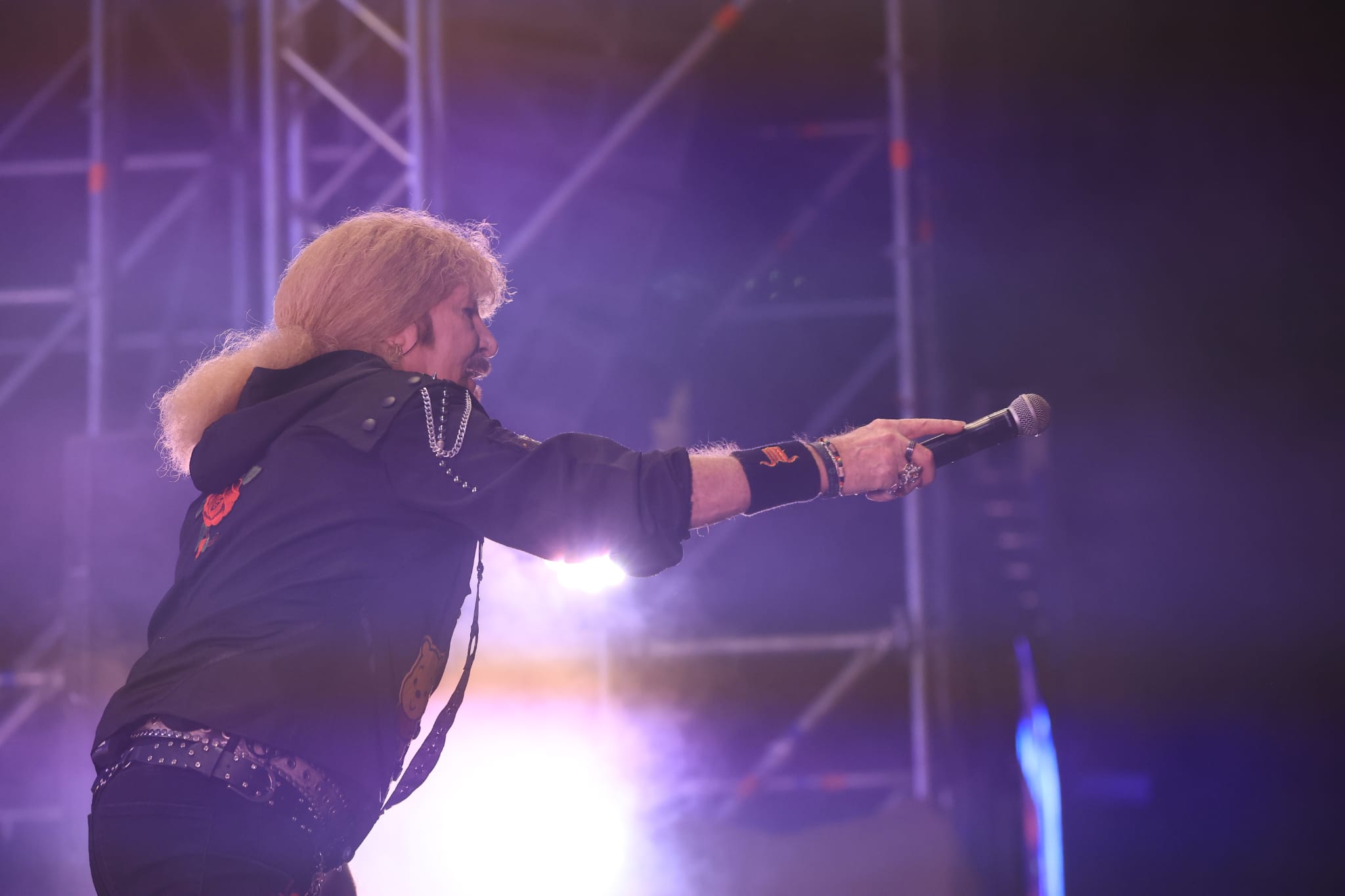 El rock andaluz de Medina Azahara conquista una Plaza Mayor de Salamanca entregada
