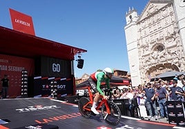 XVIII etapa de La Vuelta Ciclista, con una contrarreloj que discurre por las calles de Valladolid