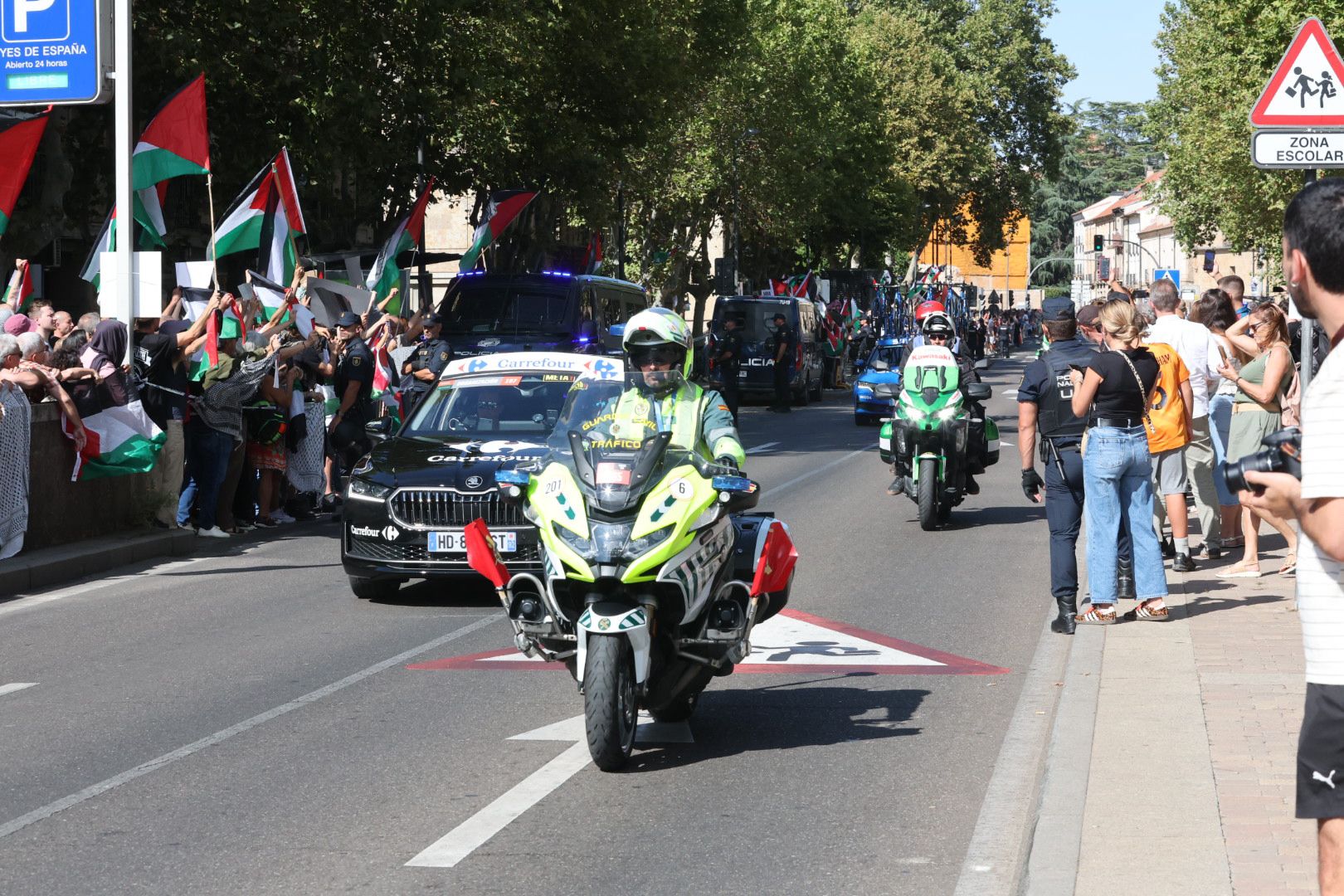 El paso de la Vuelta por Salamanca: más aplausos que banderas y un líder &#039;pillo&#039;