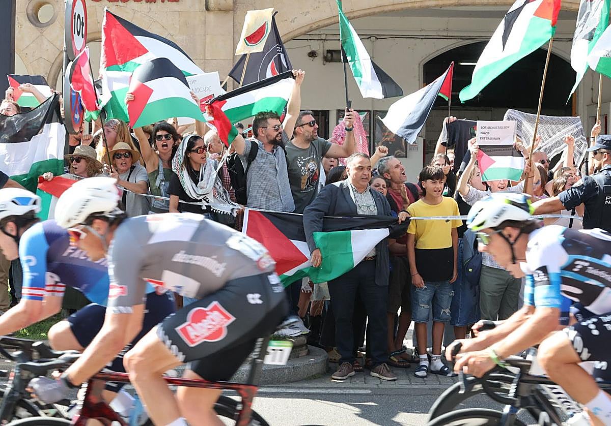 El paso de la Vuelta por Salamanca: más aplausos que banderas y un líder &#039;pillo&#039;