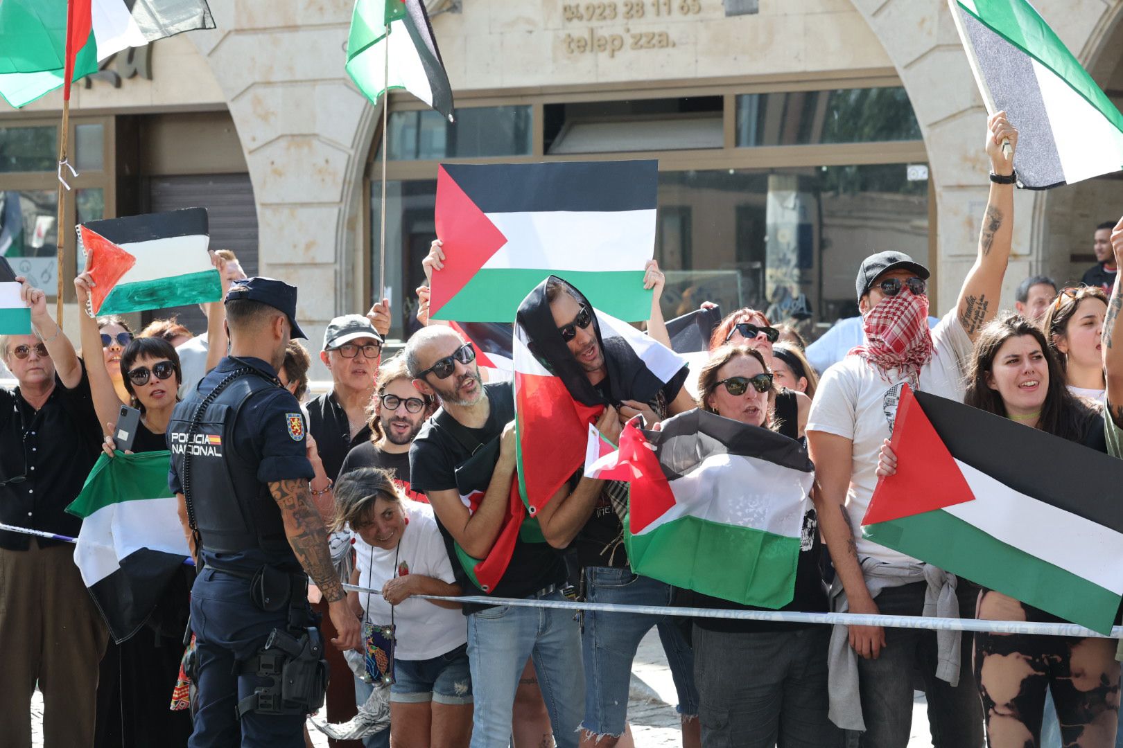 El paso de la Vuelta por Salamanca: más aplausos que banderas y un líder &#039;pillo&#039;