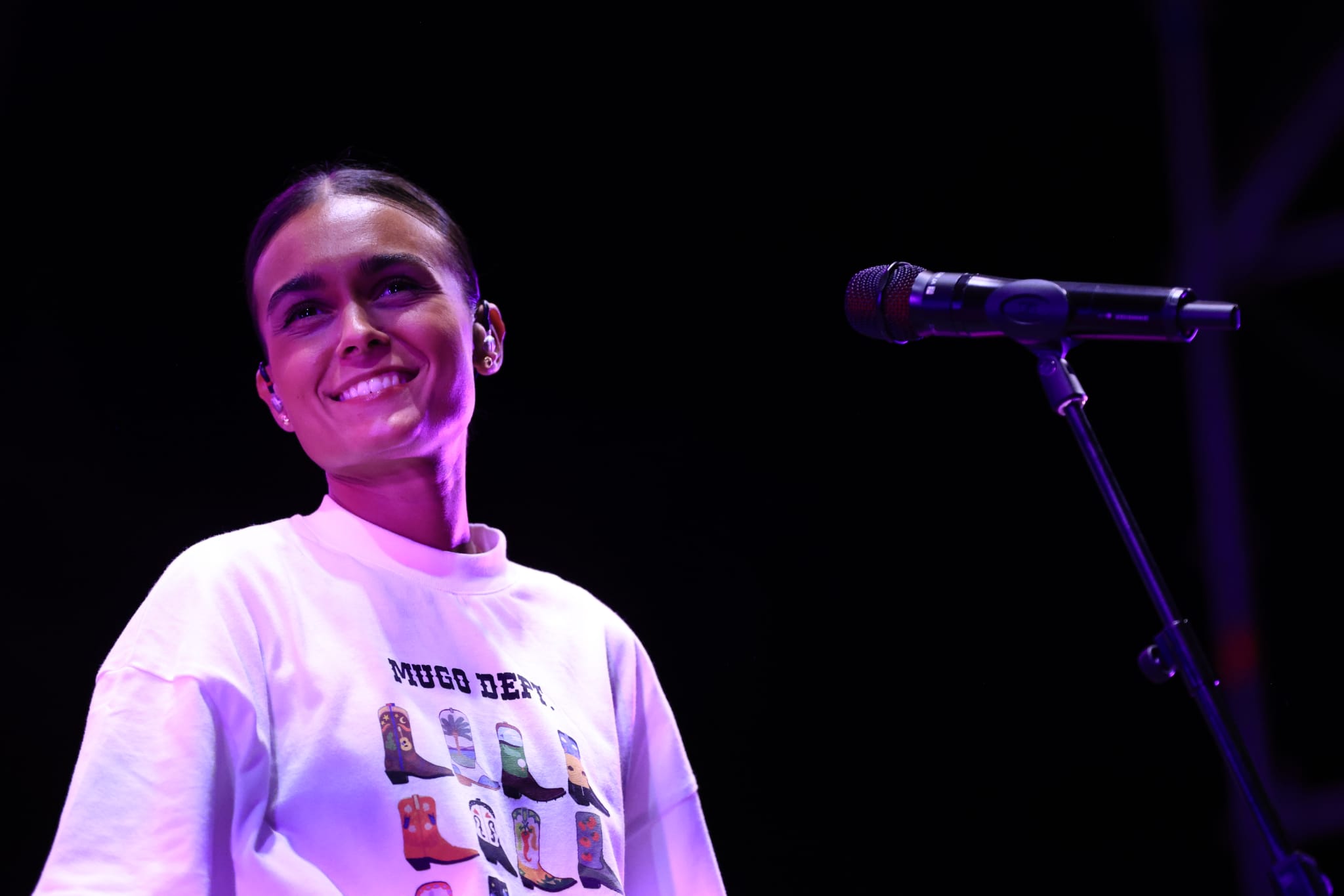 Marta Santos conquista la Plaza Mayor con su flamenco pop