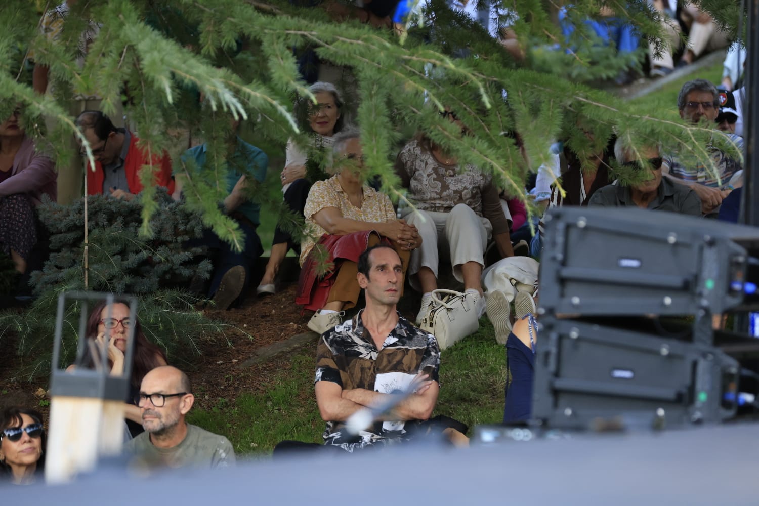 Los Jardines de Santo Domingo se llenan de arte con el espectáculo Extractos de Querencia