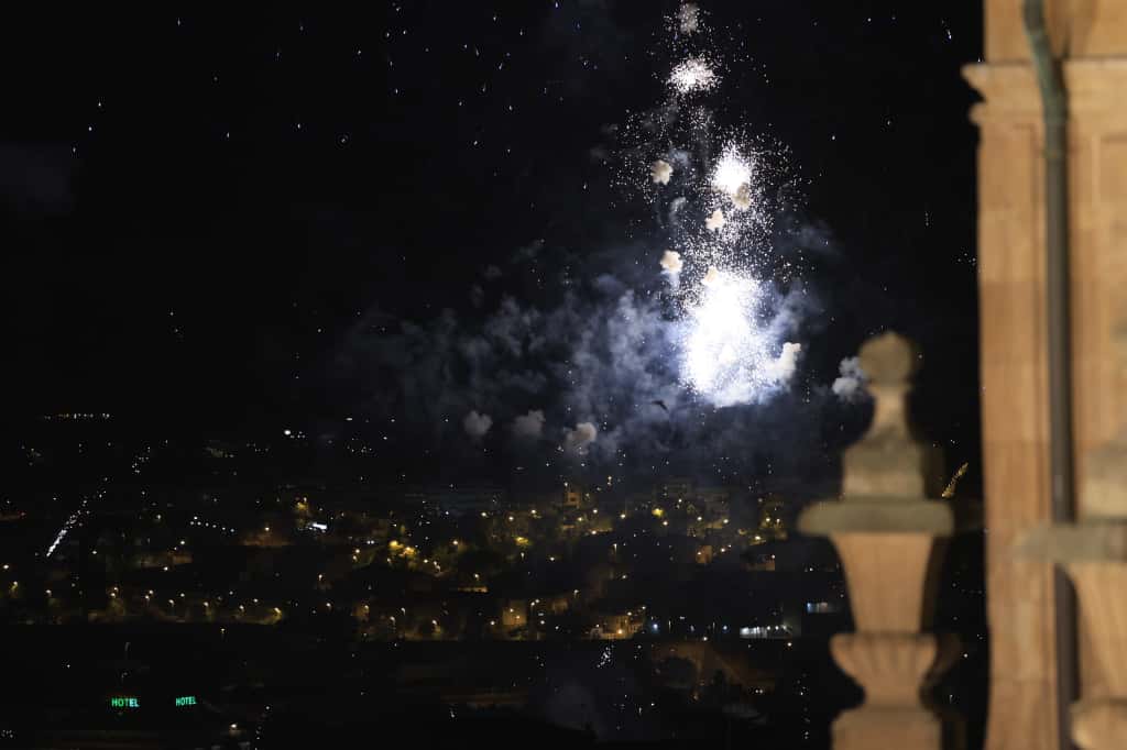 &#039;Salamanca siente la pólvora&#039; ilumina el cielo con sus fuegos artificiales