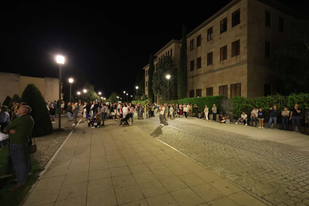 &#039;Salamanca siente la pólvora&#039; ilumina el cielo con sus fuegos artificiales