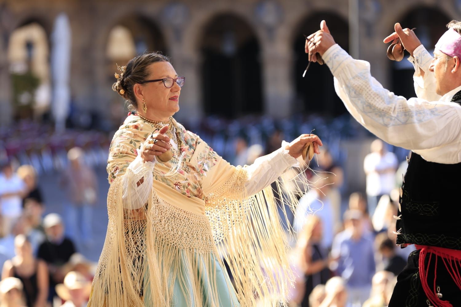 Los charros se reunen en torno a la tradición en el Día del Tamborilero en Salamanca
