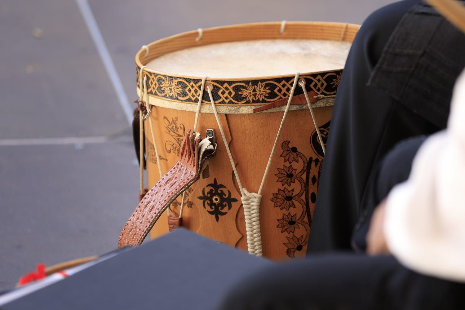 Los charros se reunen en torno a la tradición en el Día del Tamborilero en Salamanca