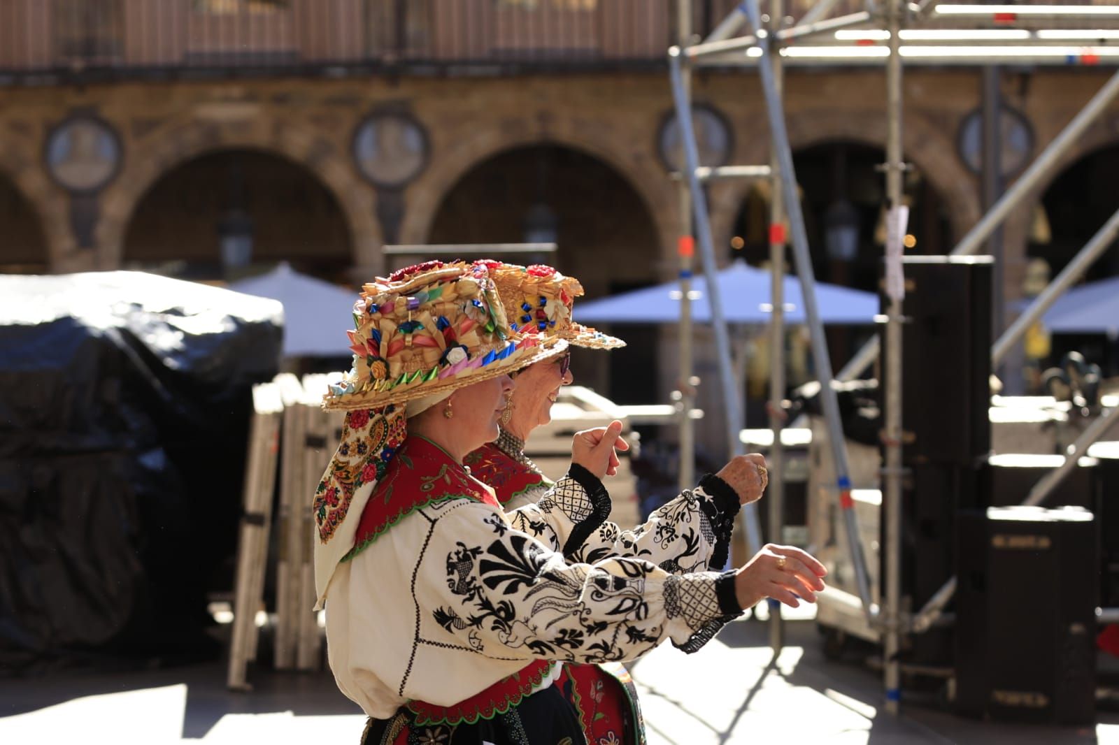 Los charros se reunen en torno a la tradición en el Día del Tamborilero en Salamanca