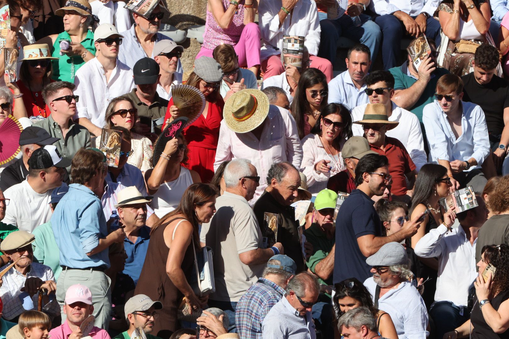 Puerta grande para Emilio de Justo con toro indultado en el cuarto de la tarde