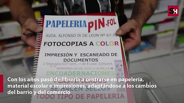 La historia de Pin-Fol, una papelería de Salamanca con casi cuatro décadas de historia