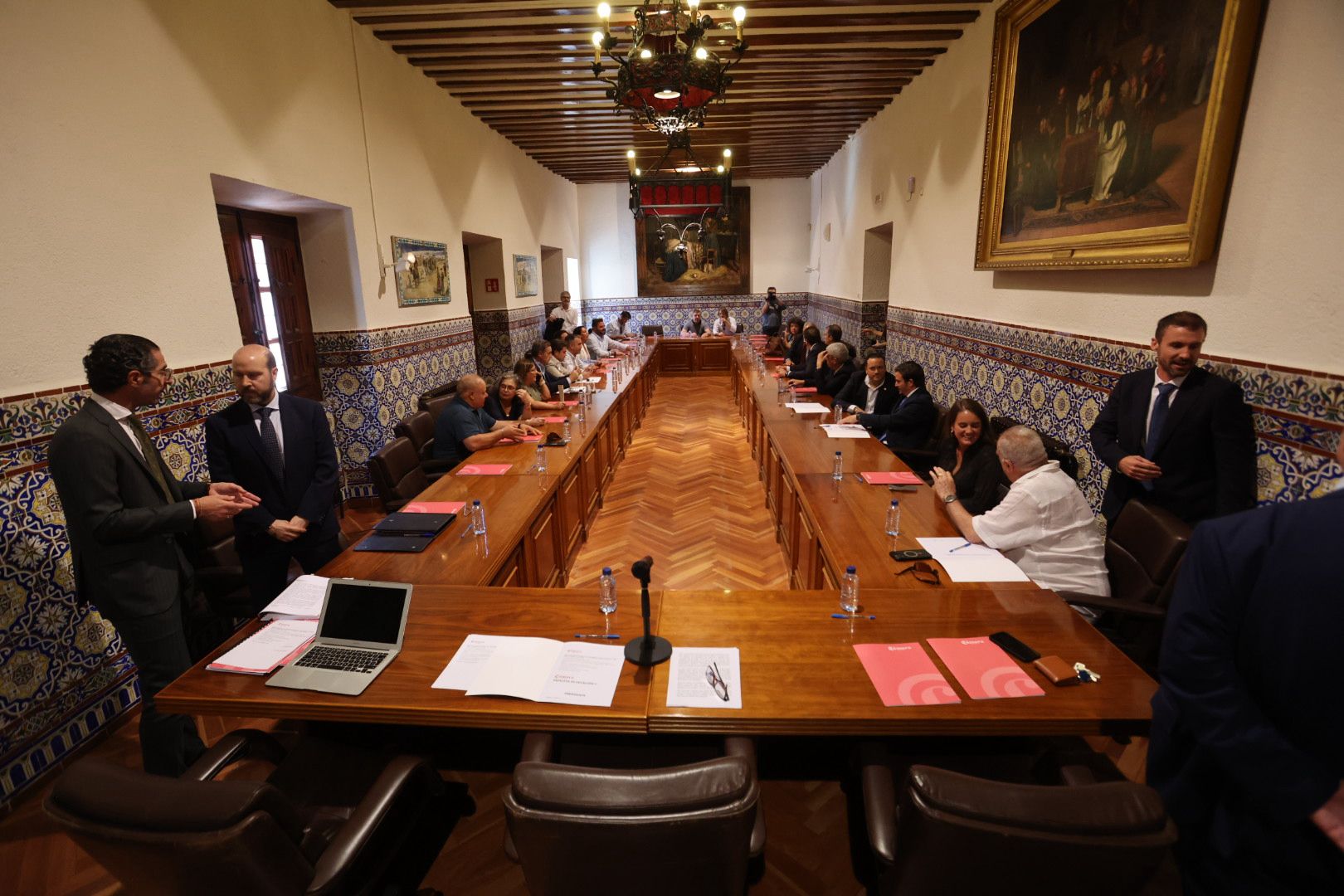 La Cámara designa al presidente que deberá convocar elecciones