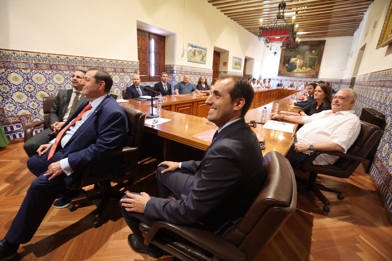 La Cámara designa al presidente que deberá convocar elecciones