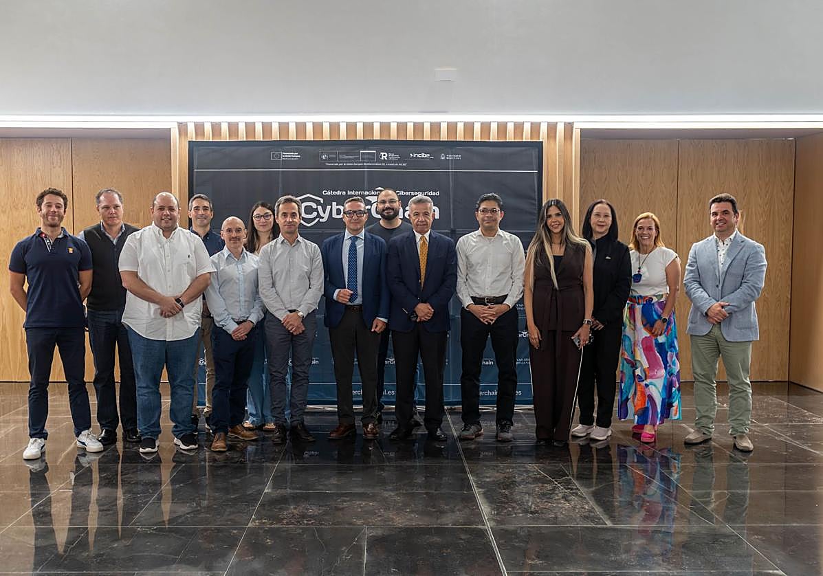 Participantes en la Cátedra Internacional en Blockhain para Ciberseguridad.