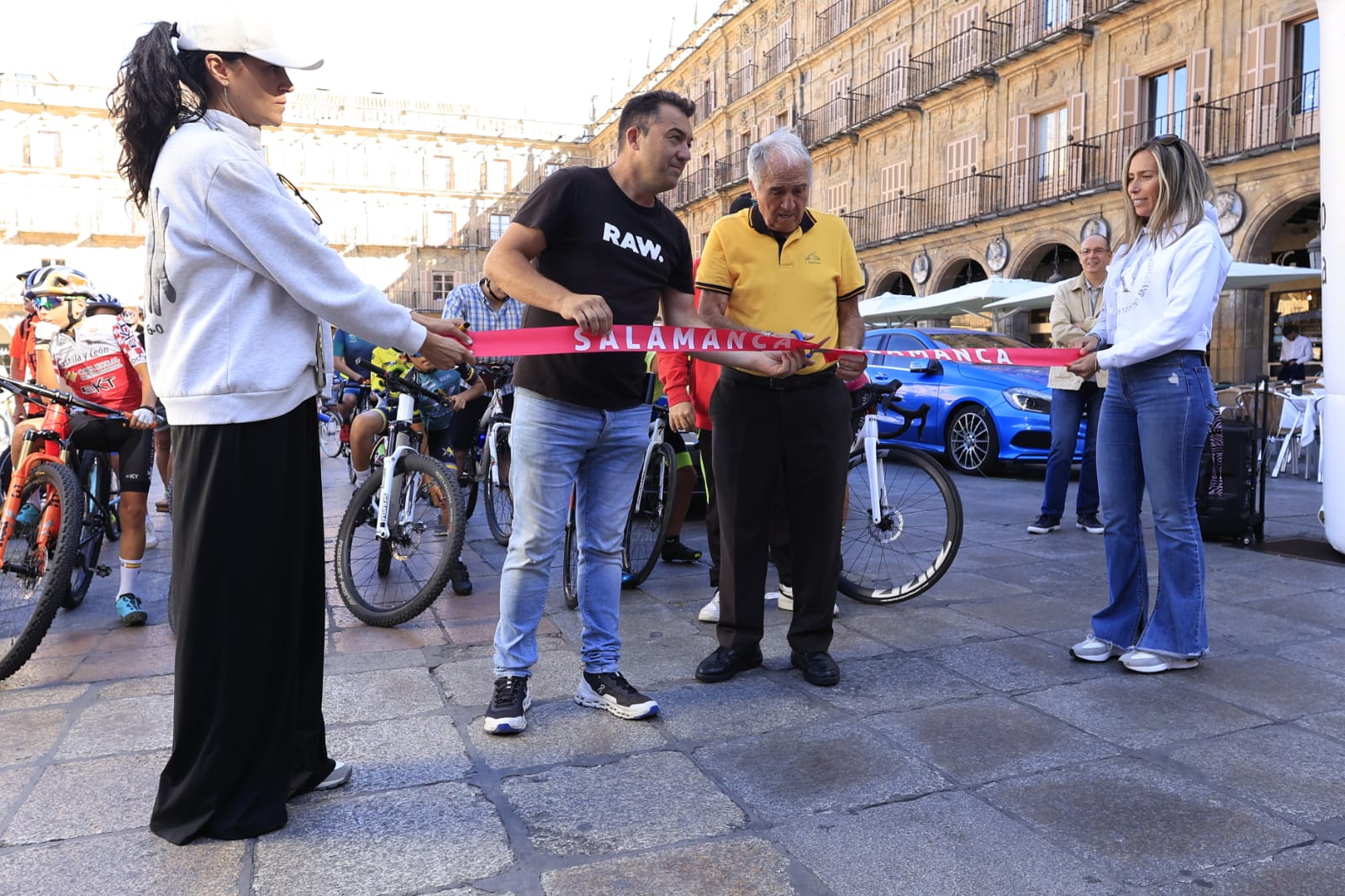 Una marea de bicicletas celebra en Salamanca la Semana de la Movilidad