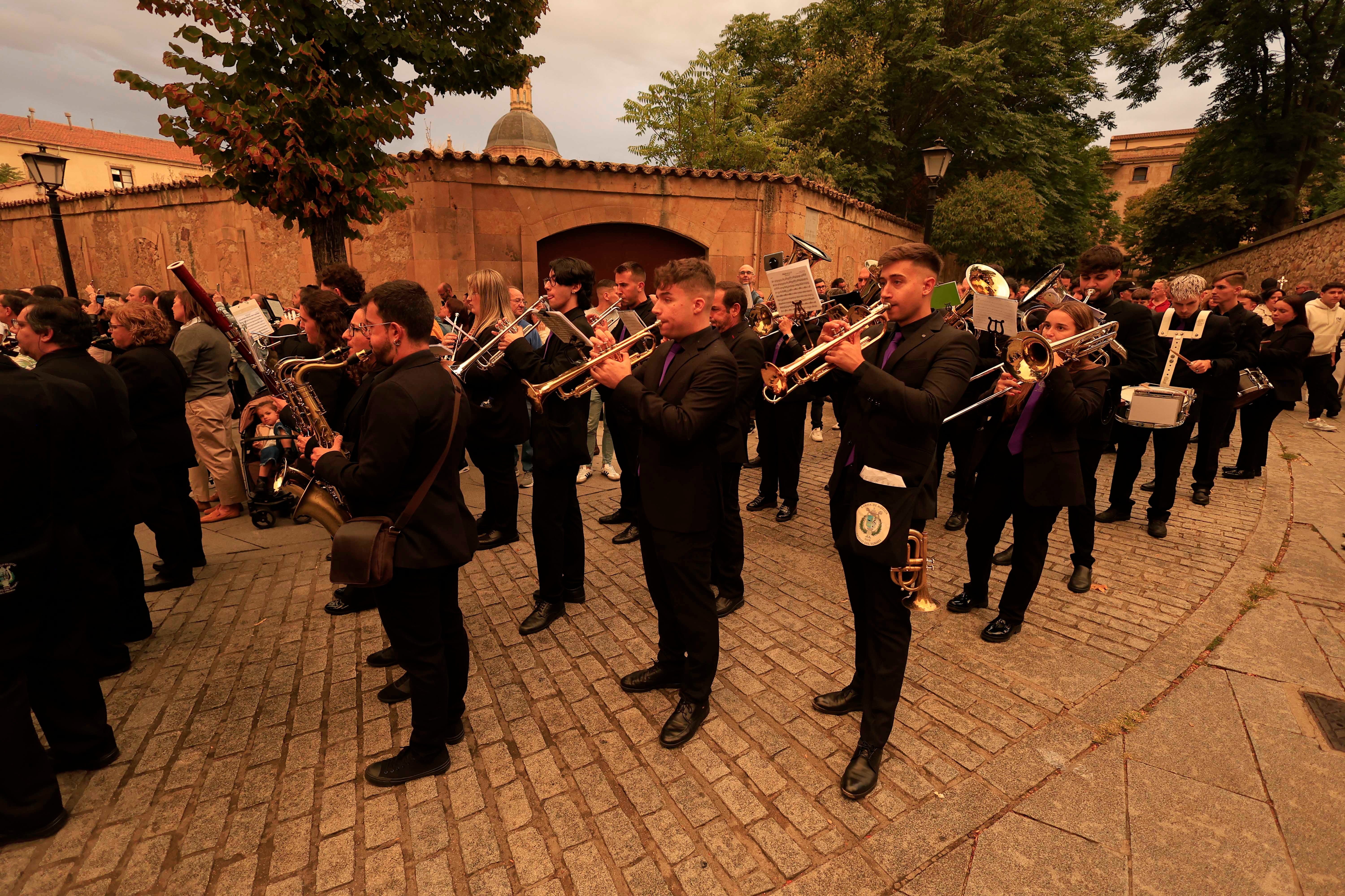 La procesión extraordinaria de la Esperanza, en imágenes