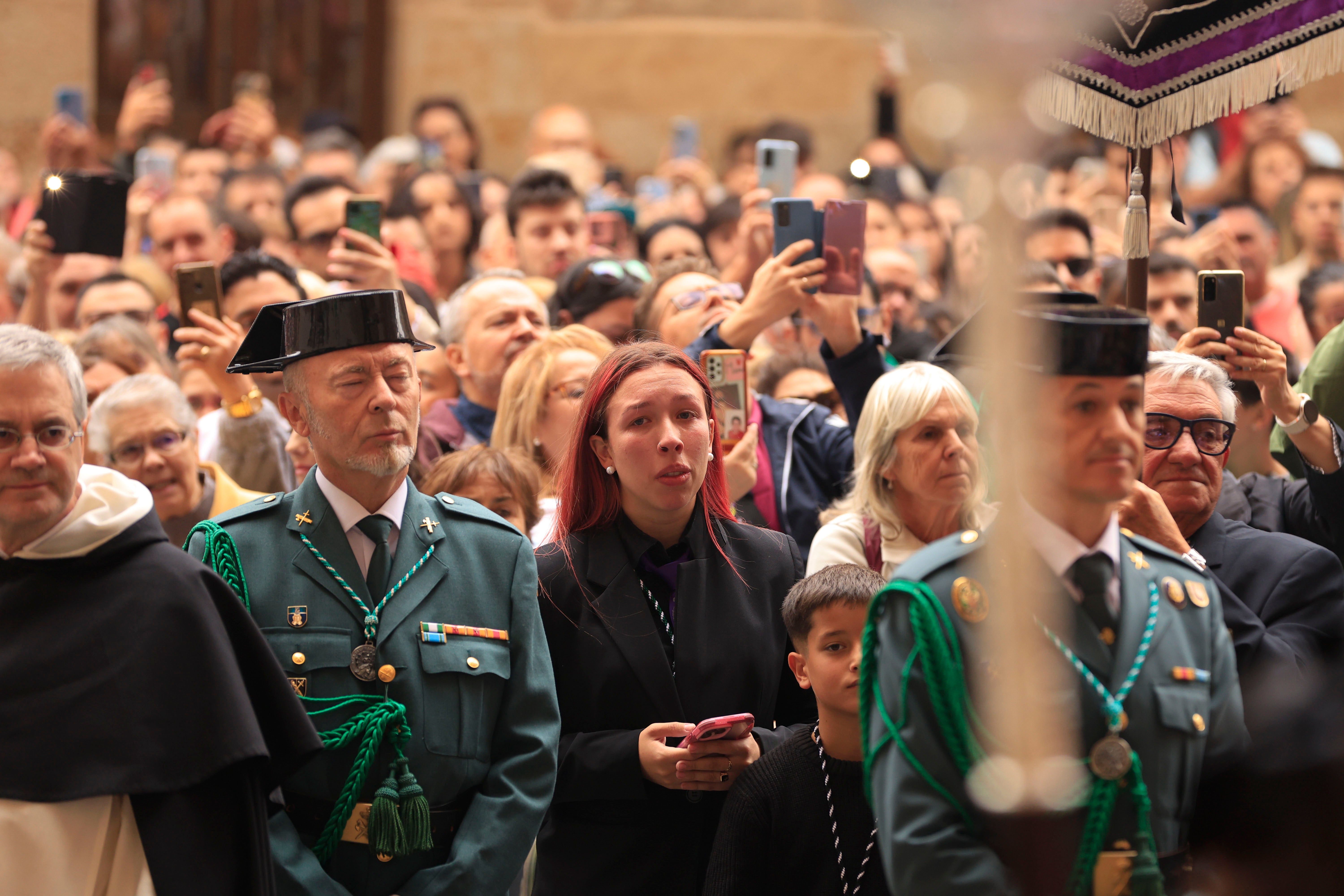 La procesión extraordinaria de la Esperanza, en imágenes