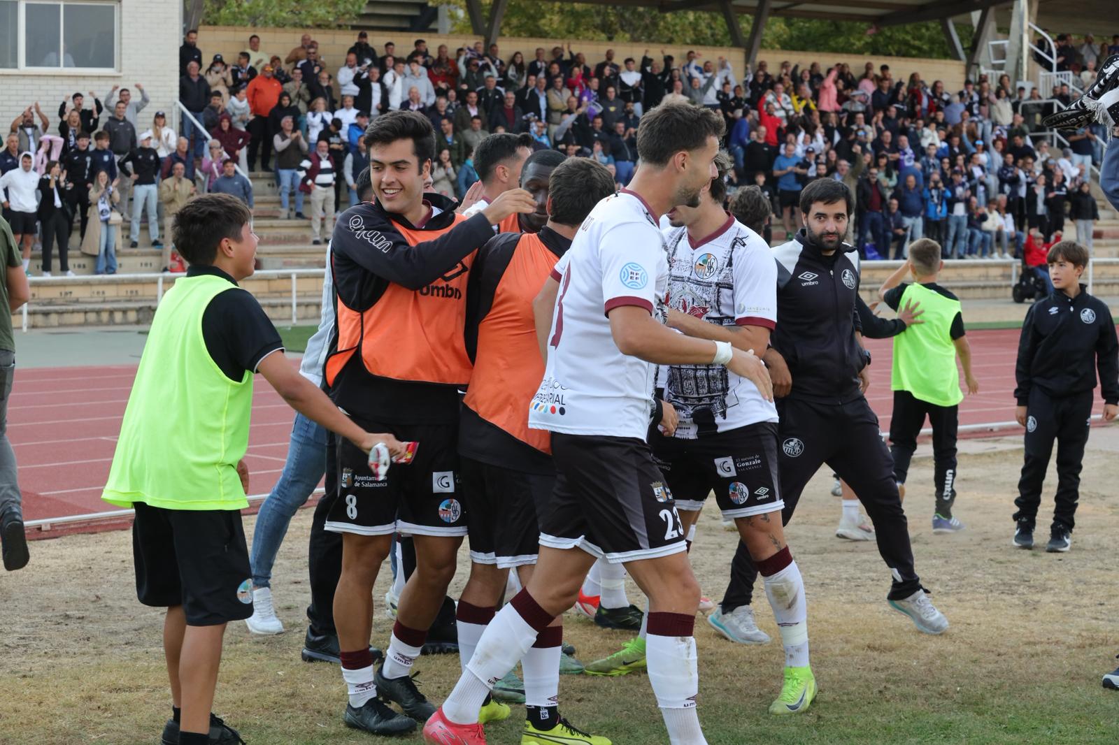El Salamanca CF UDS vence al Ourense con un gol en el descuento