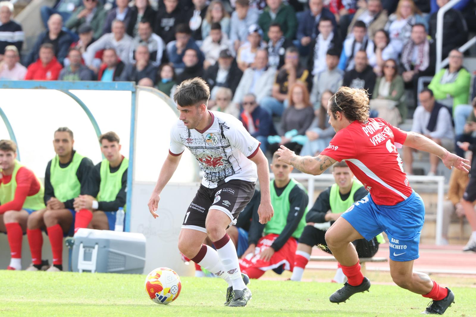 El Salamanca CF UDS vence al Ourense con un gol en el descuento