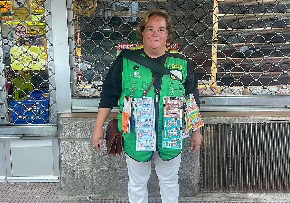 Belén Pellico Sáez, vendedora ONCE que ha dado el premio en Béjar.