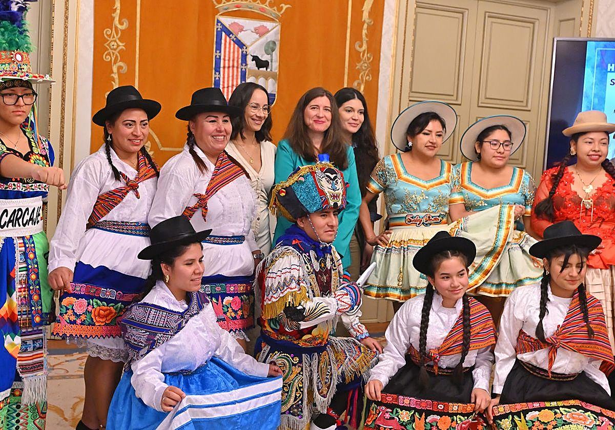 El festival multicultural 'Raíces que bailan' inagura el Mes de la Hispanidad este sábado