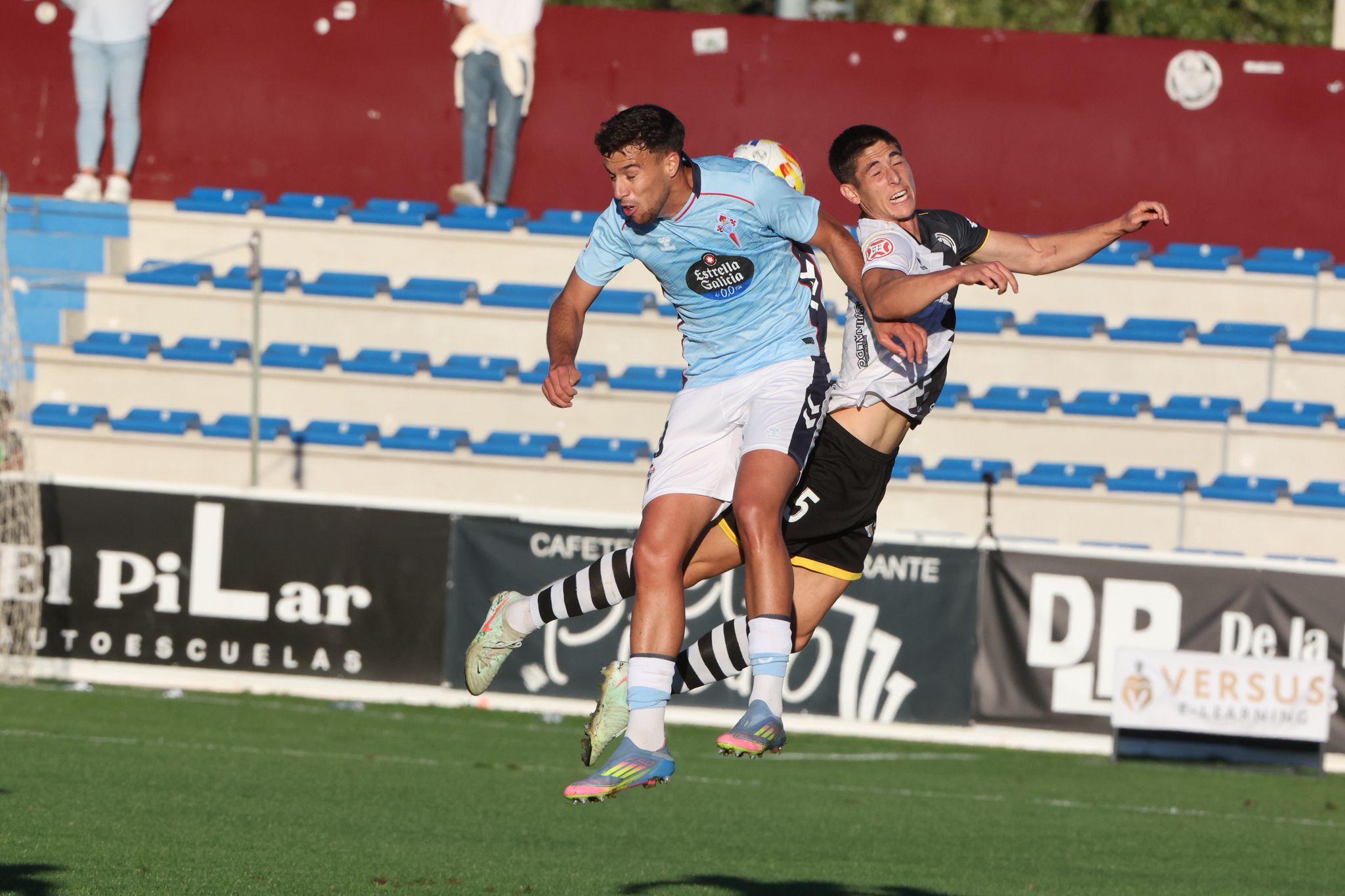 El partido entre Unionistas de Salamanca y Celta B, en imágenes