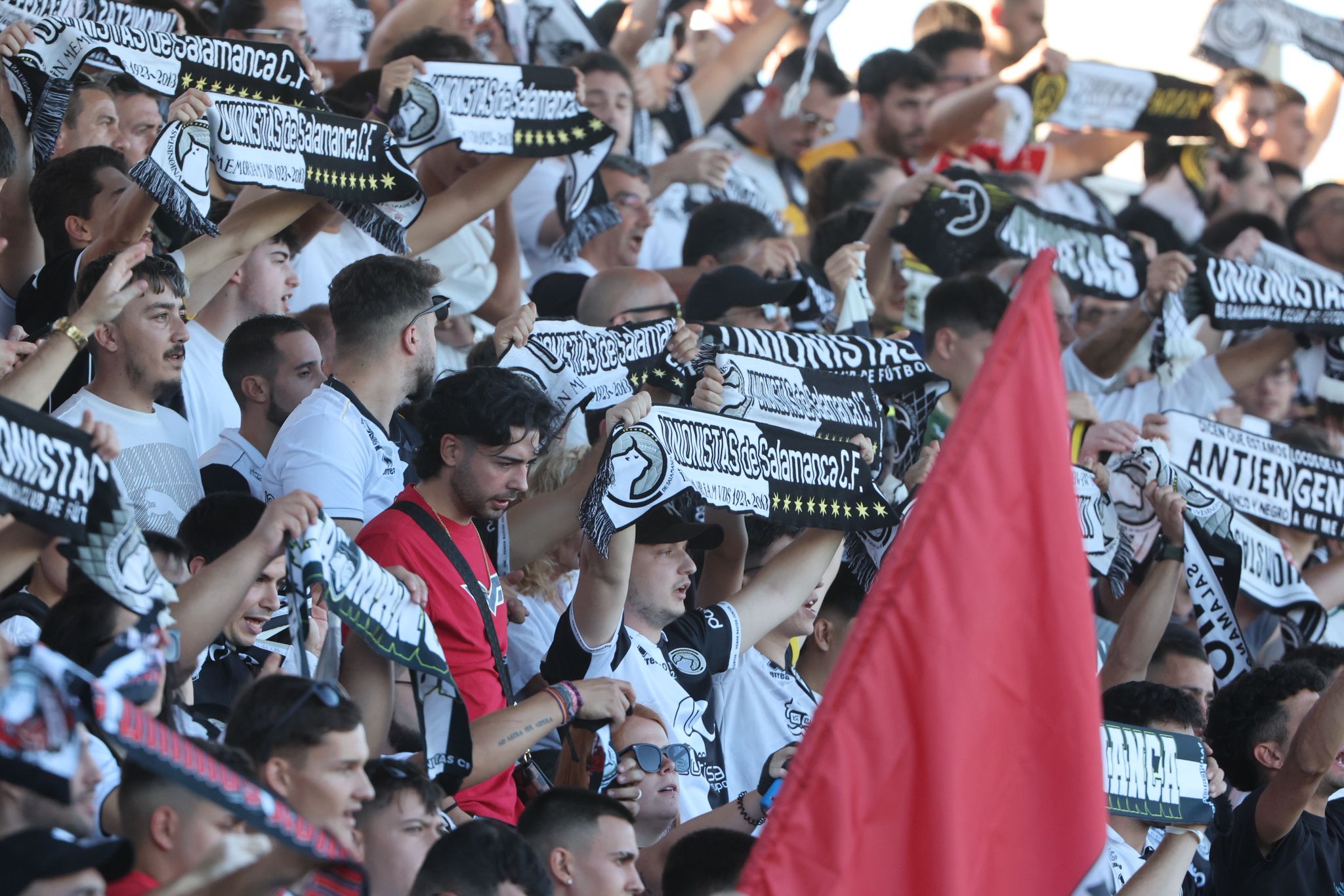 El partido entre Unionistas de Salamanca y Celta B, en imágenes