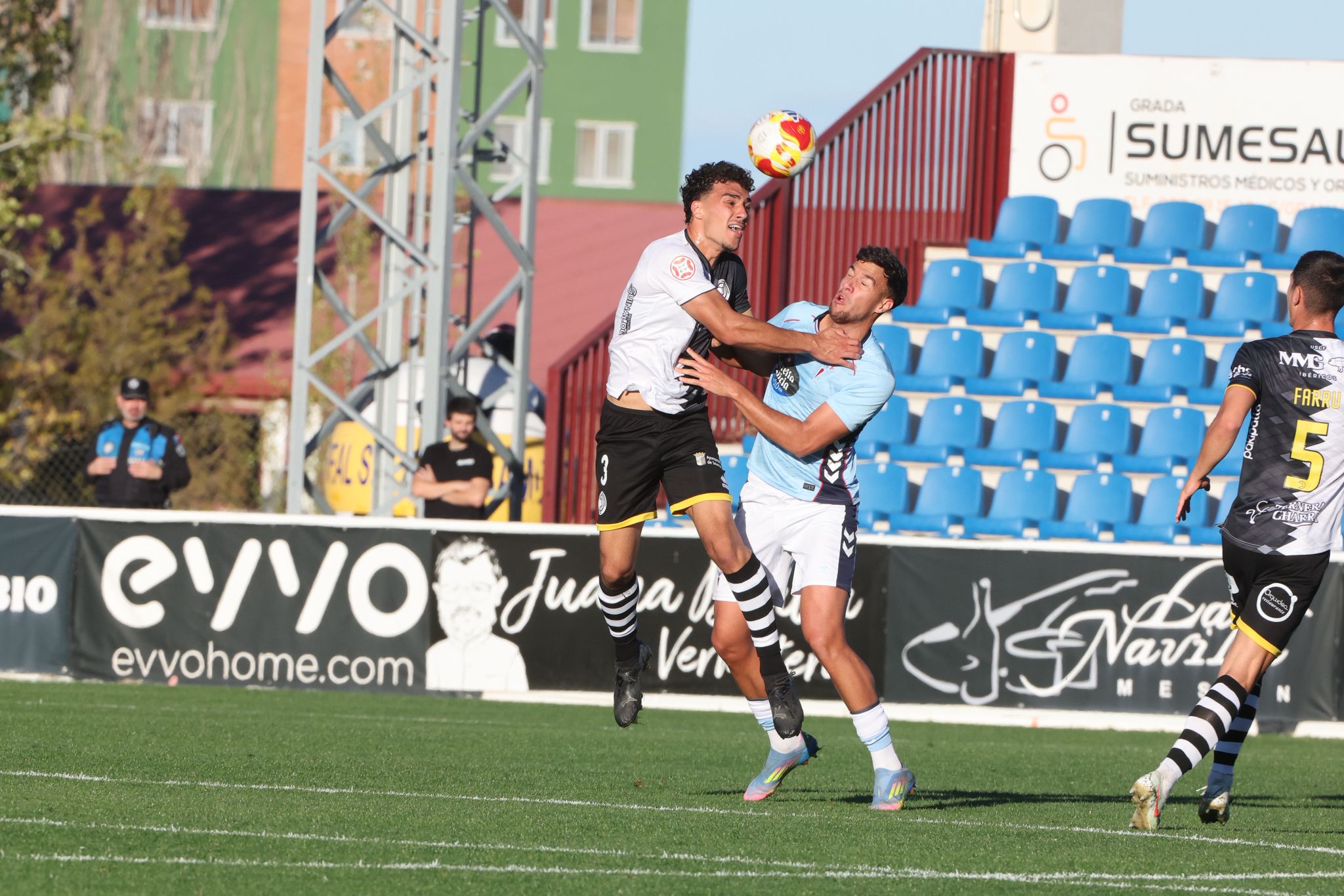 El partido entre Unionistas de Salamanca y Celta B, en imágenes