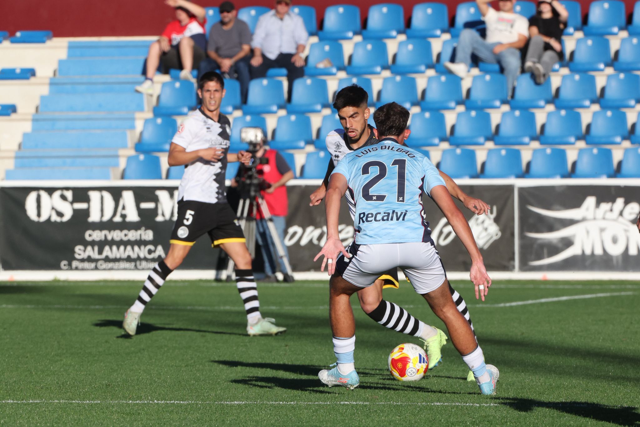 El partido entre Unionistas de Salamanca y Celta B, en imágenes