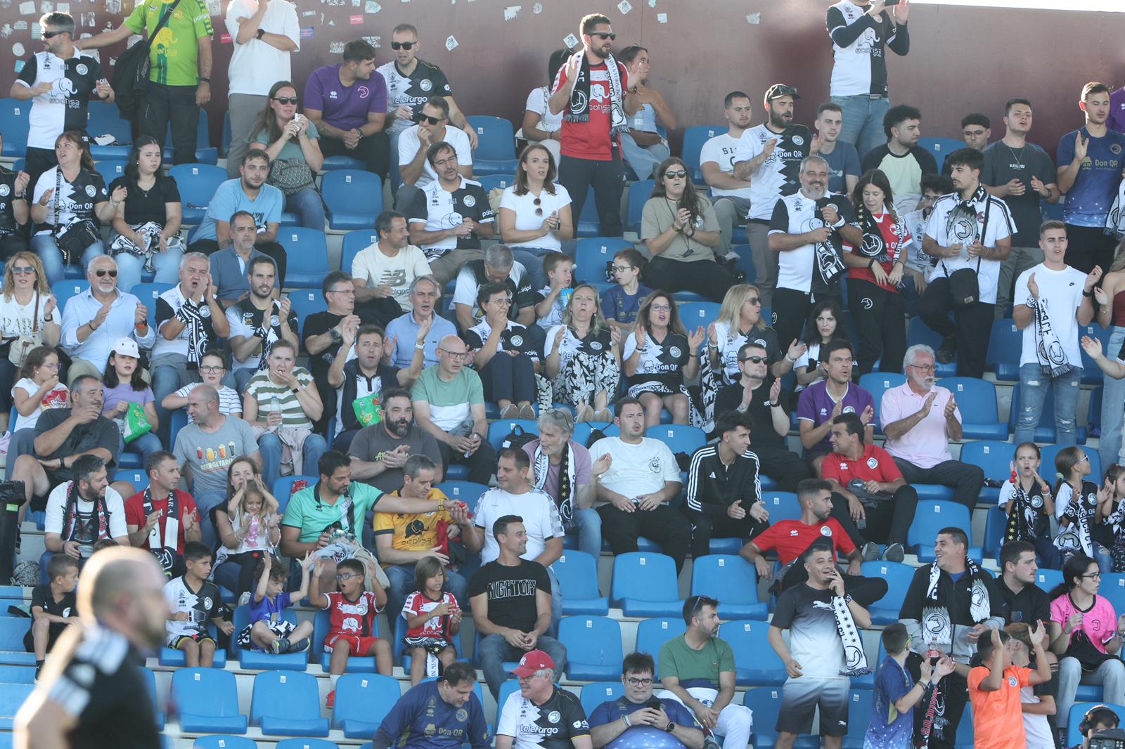 El partido entre Unionistas de Salamanca y Celta B, en imágenes