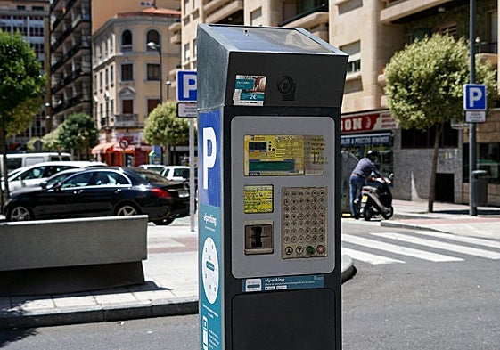 Parquímetro de la zona azul de Salamanca.