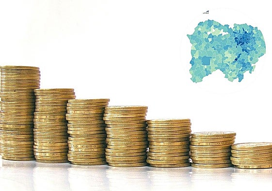 Monedas colocadas por montones de manera descendente y, arriba, el mapa de Salamanca con las retribuciones dinerarias de todos los municipios.