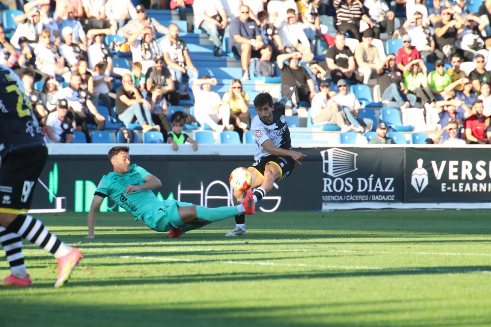 El partido entre Unionistas CF y la AD Mérida, en imágenes