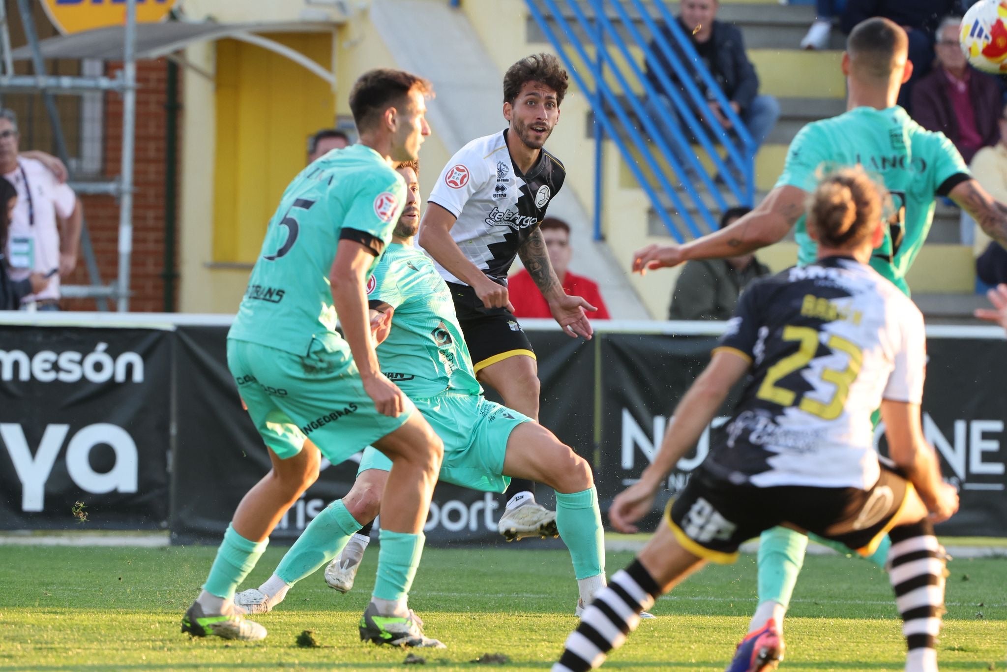 El partido entre Unionistas CF y la AD Mérida, en imágenes