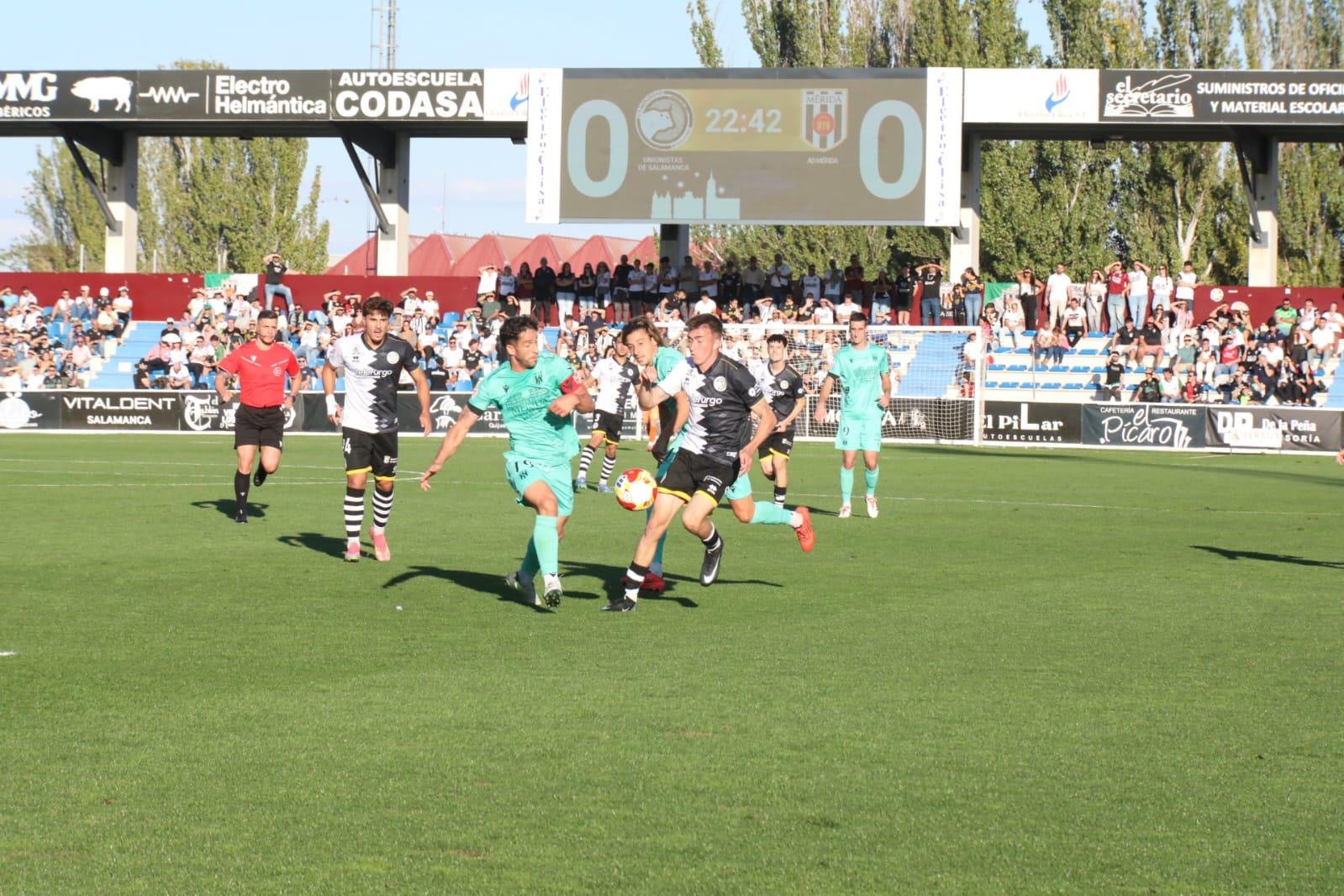 El partido entre Unionistas CF y la AD Mérida, en imágenes