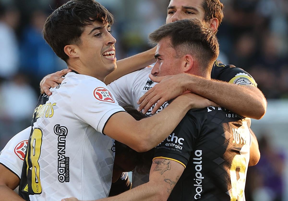 El partido entre Unionistas CF y la AD Mérida, en imágenes