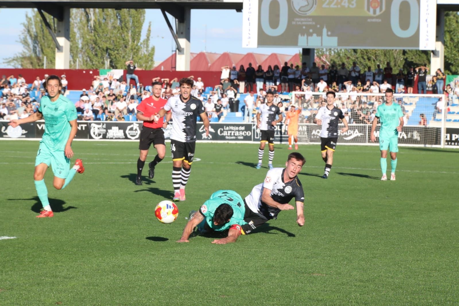 El partido entre Unionistas CF y la AD Mérida, en imágenes