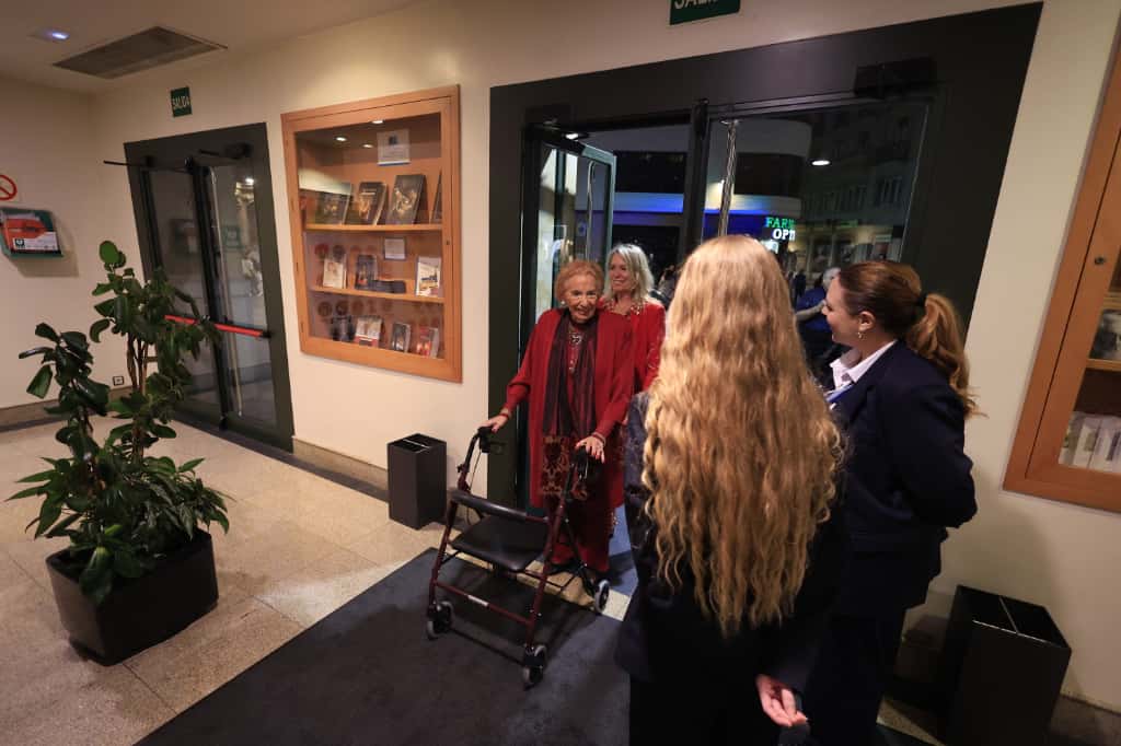 Homenaje a la poesía de Carlos Aganzo y Gabriel Chávez Casazola en Salamanca